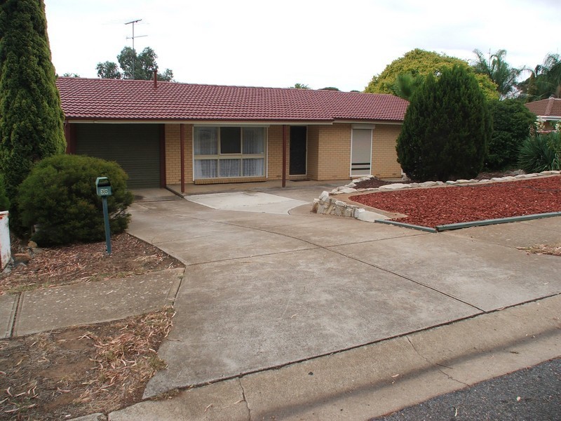 30 Wynn Vale Drive, Gulfview Heights SA 5096