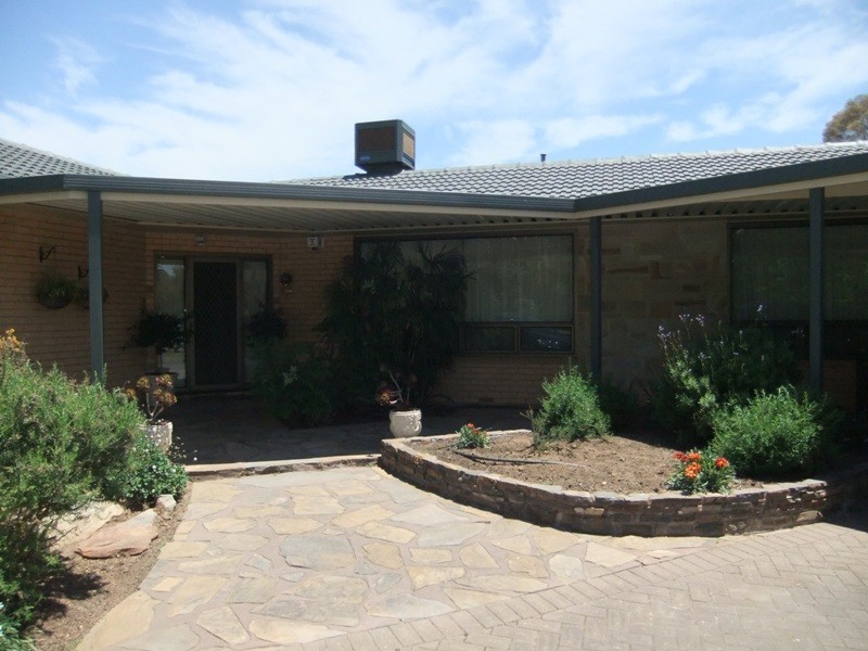 6 Vaucluse Ave, Valley View SA 5093