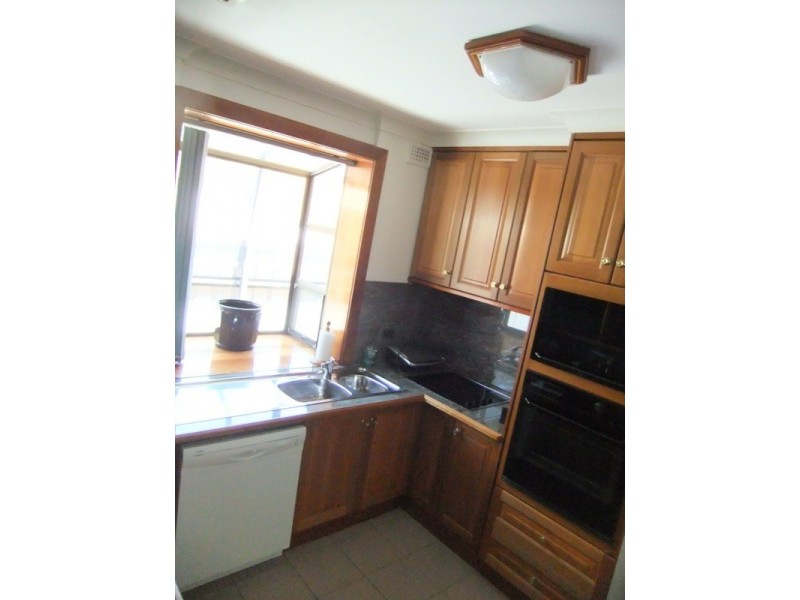 6 Vaucluse Ave, Valley View SA 5093