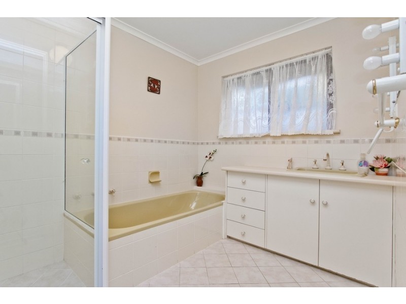 36 Landal Boulevard, Redwood Park SA 5097