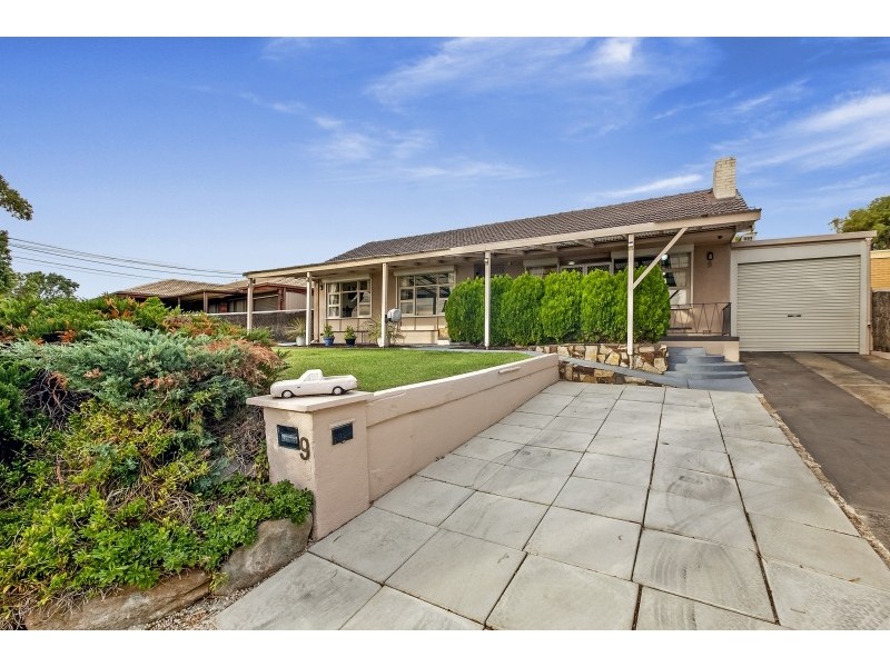 9 Bayvue Crescent, Ridgehaven SA 5097