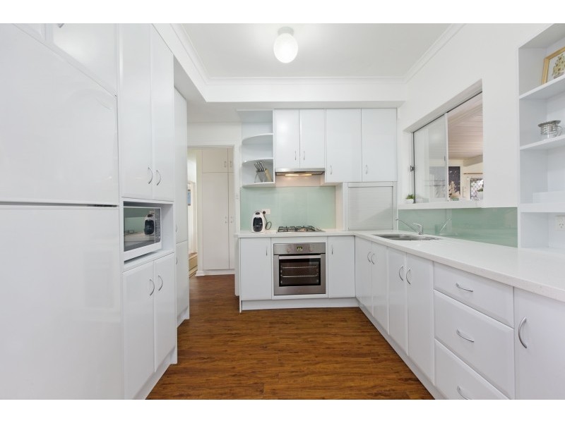 9 Bayvue Crescent, Ridgehaven SA 5097