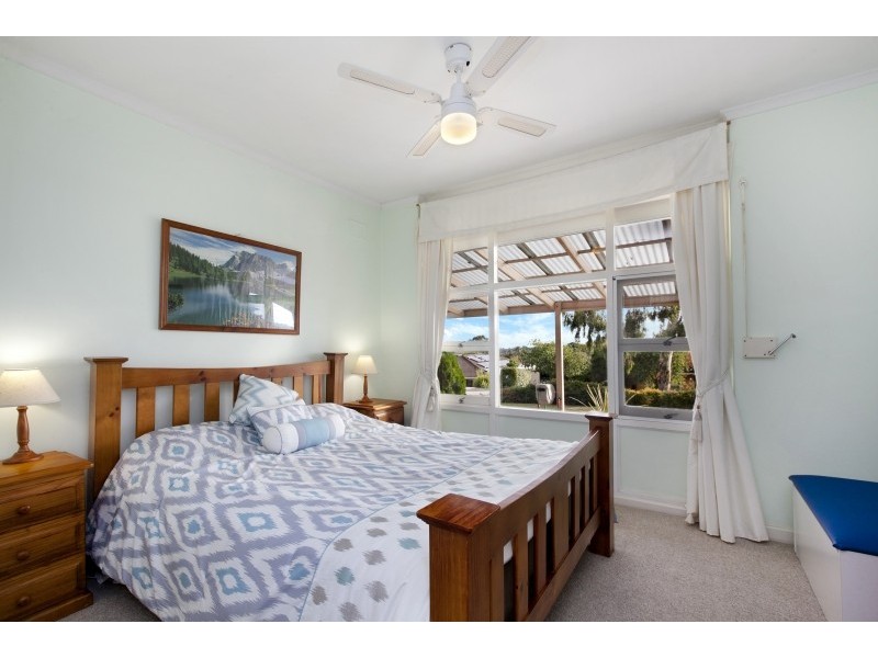 9 Bayvue Crescent, Ridgehaven SA 5097