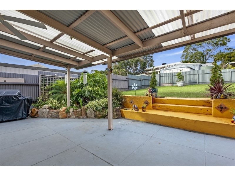 9 Bayvue Crescent, Ridgehaven SA 5097