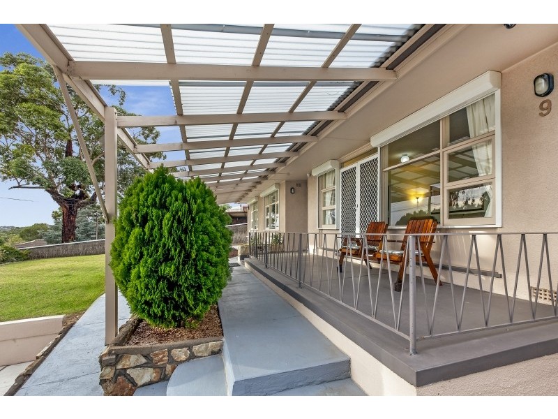 9 Bayvue Crescent, Ridgehaven SA 5097