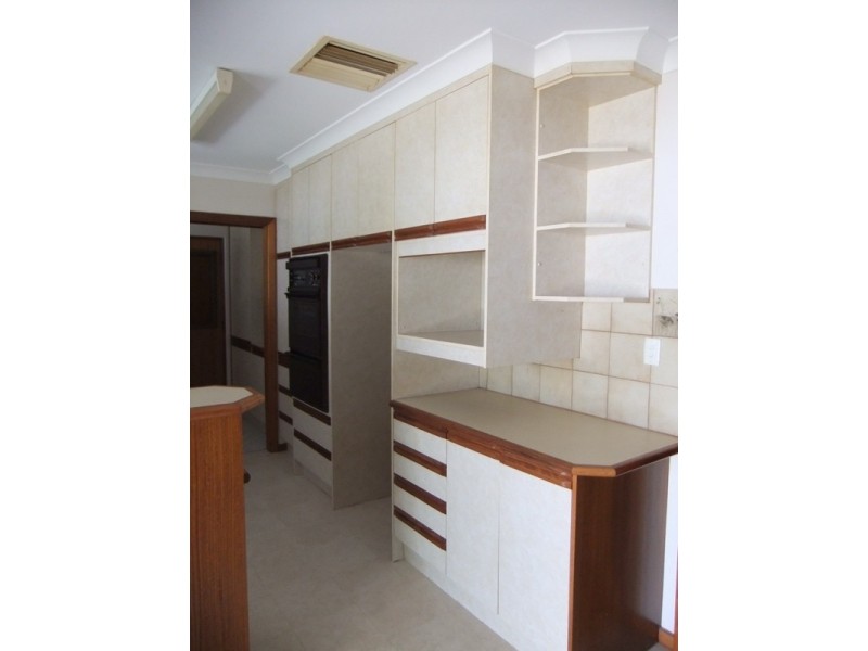 13 Gollop Crescent, Redwood Park SA 5097