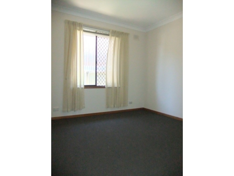 13 Gollop Crescent, Redwood Park SA 5097