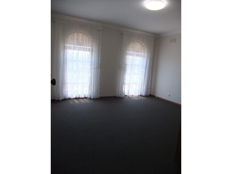 13 Gollop Crescent, Redwood Park SA 5097