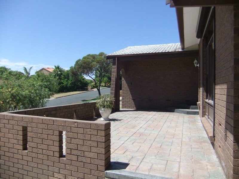 13 Gollop Crescent, Redwood Park SA 5097