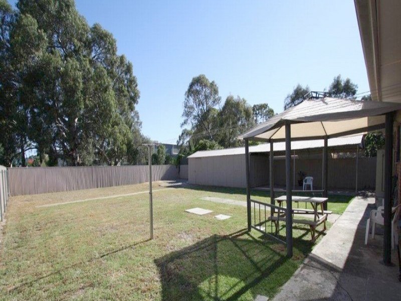 24 Glenere Drive, Modbury SA 5092
