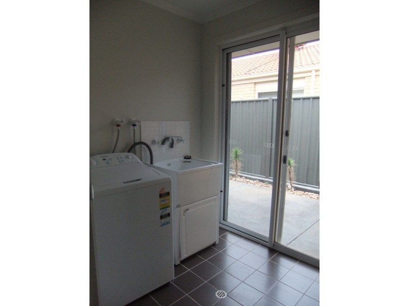 95  Wattlebird Drive, Burton SA 5110