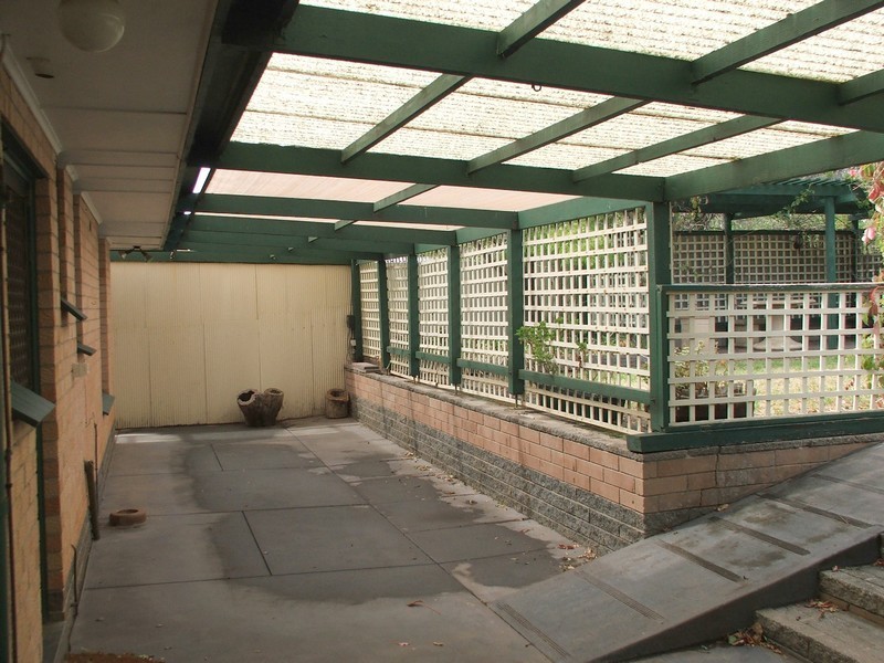 33 Far View Crescent, Ridgehaven SA 5097