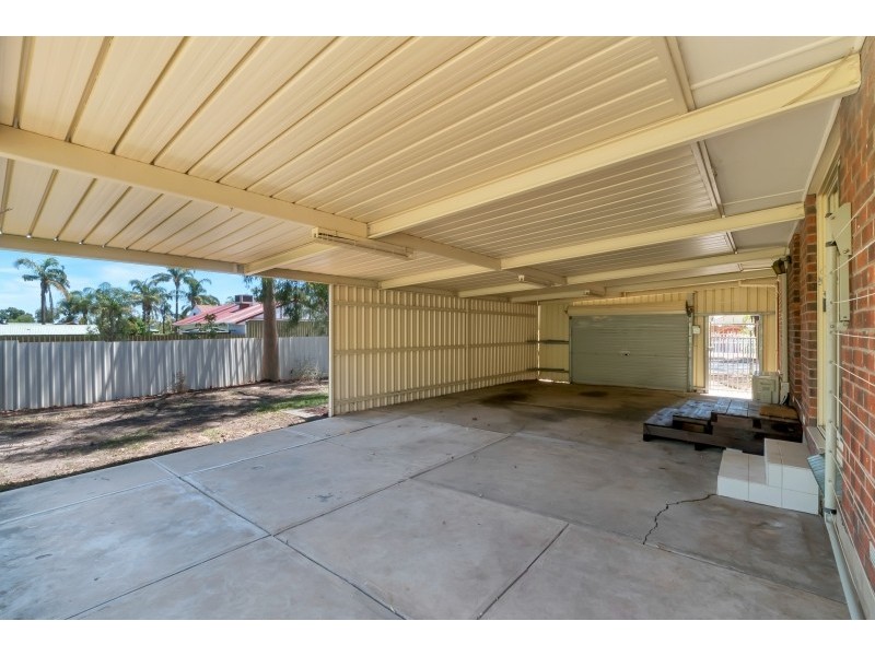 11 Radiata Grove, Salisbury Heights SA 5109