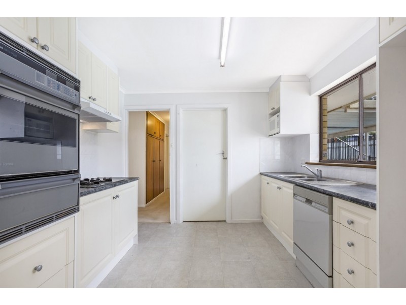 23 Hoylake Crescent, Fairview Park SA 5126