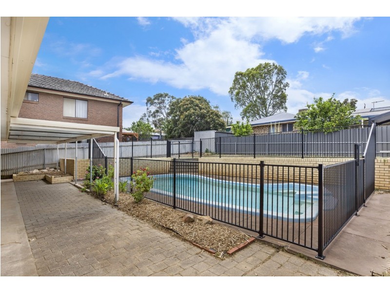 23 Hoylake Crescent, Fairview Park SA 5126