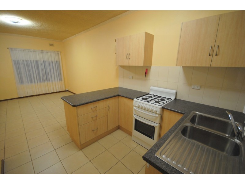 2/71 Spring Street, Queenstown SA 5014