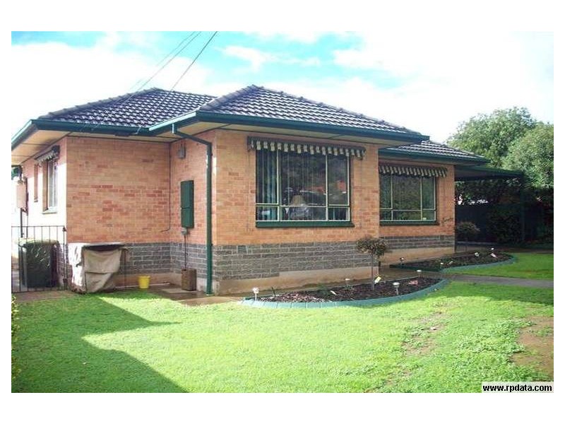 20  Kennett Street, Para Hills SA 5096