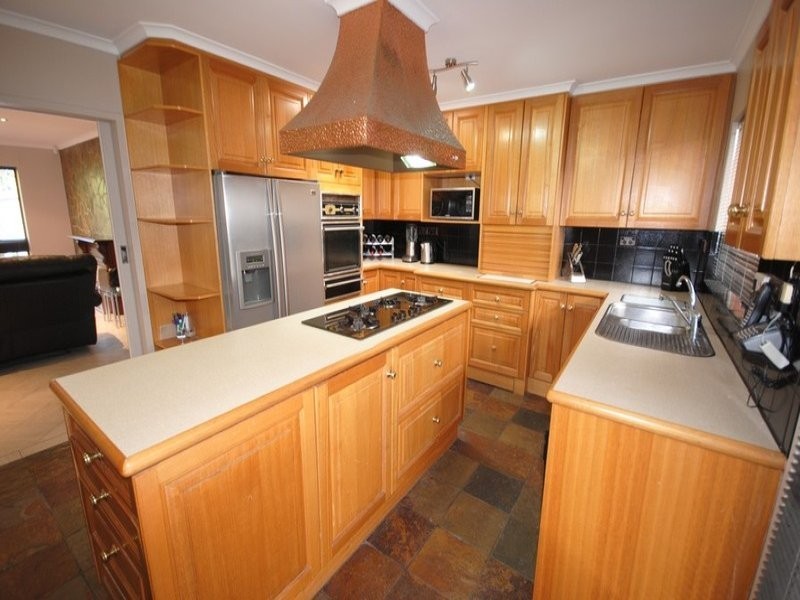 13 Von Nida Street, Fairview Park SA 5126