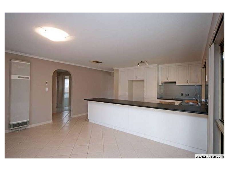 10 Castle Drive, Burton SA 5110