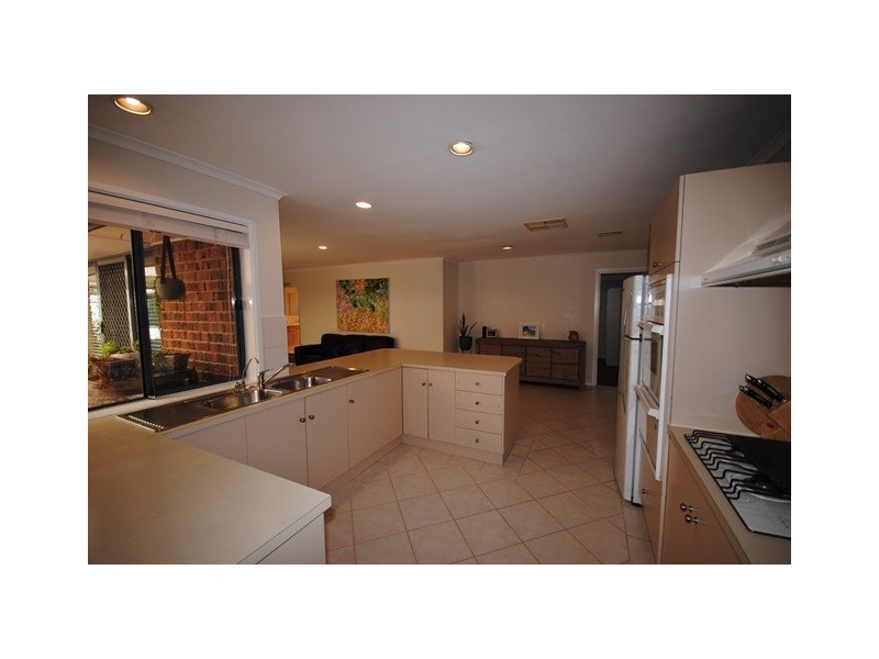 18 Keith Lewis Court, Wynn Vale SA 5127