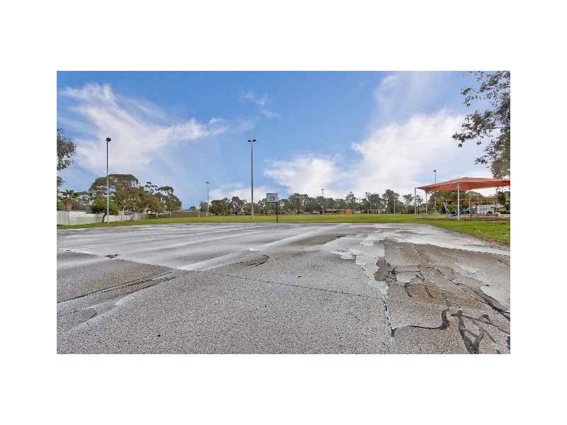 4 Massie Court, Brahma Lodge SA 5109