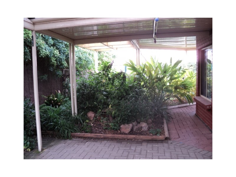 8  Hampton Drive, Oakden SA 5086