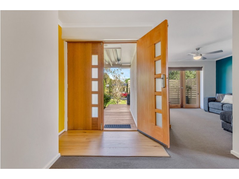 1 Wedge Street, Fairview Park SA 5126