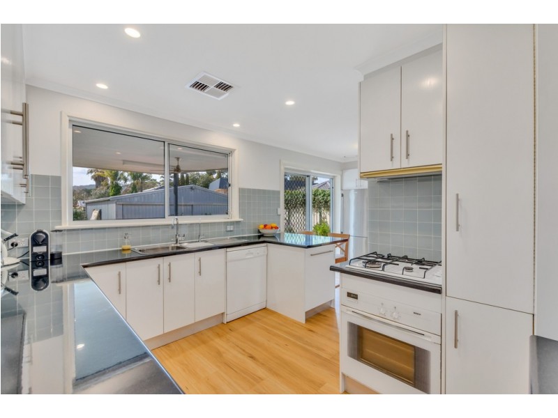 1 Wedge Street, Fairview Park SA 5126