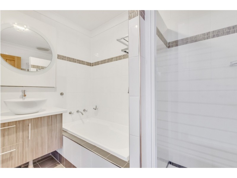 1 Wedge Street, Fairview Park SA 5126