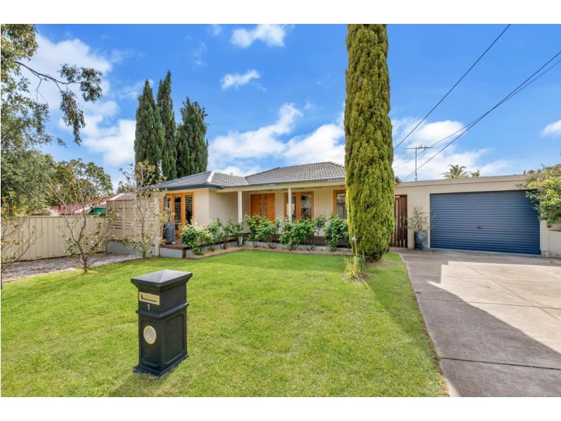 1 Wedge Street, Fairview Park SA 5126