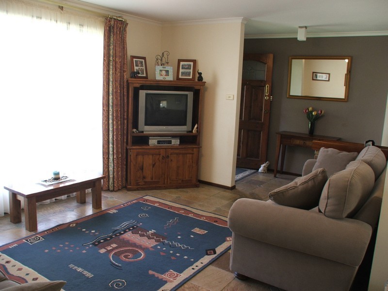 4 John Renwick Place, Modbury Heights SA 5092