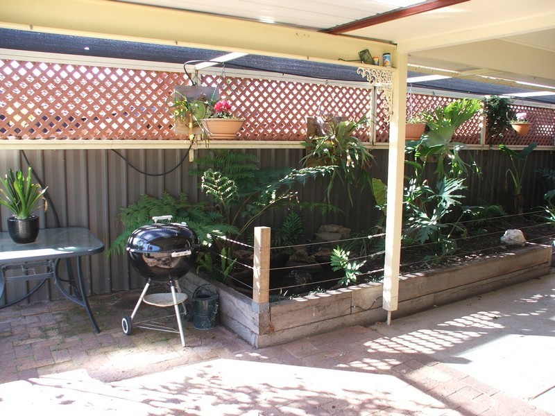 4 John Renwick Place, Modbury Heights SA 5092