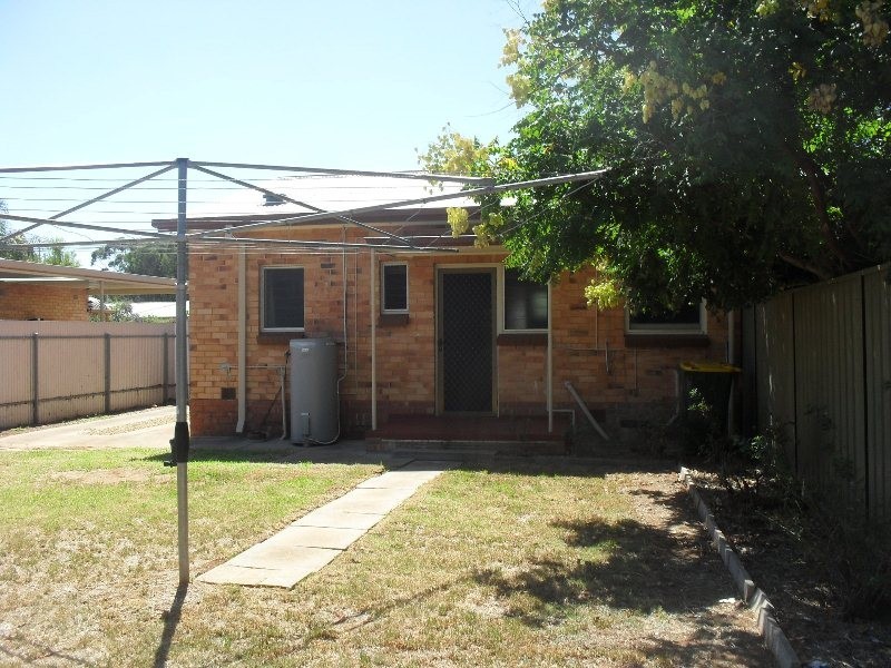 12  Winterbourne Road, Elizabeth Vale SA 5112