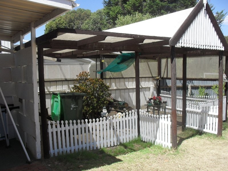 33 Launceston Avenue, Banksia Park SA 5091