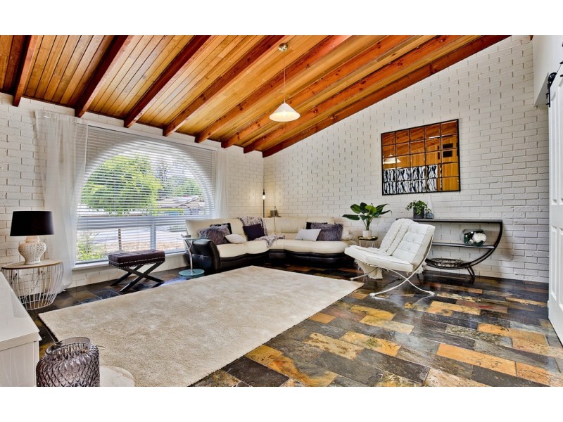 39 Sapphire Crescent, Highbury SA 5089