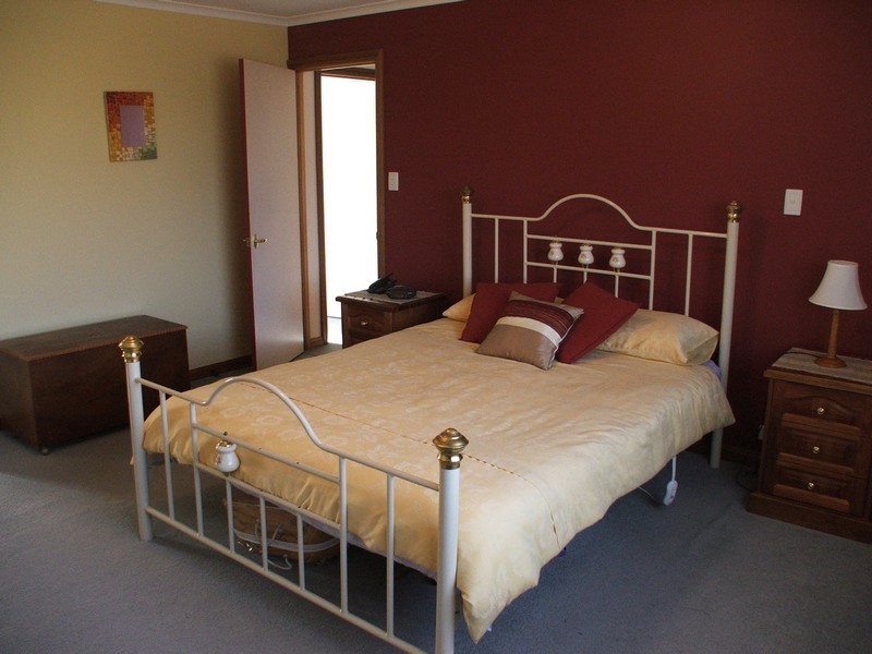 2 Hillrise Court, Wynn Vale SA 5127