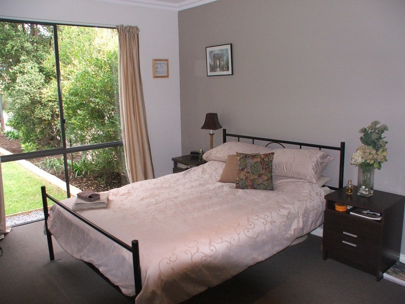 5 Treana Crescent, Paradise SA 5075