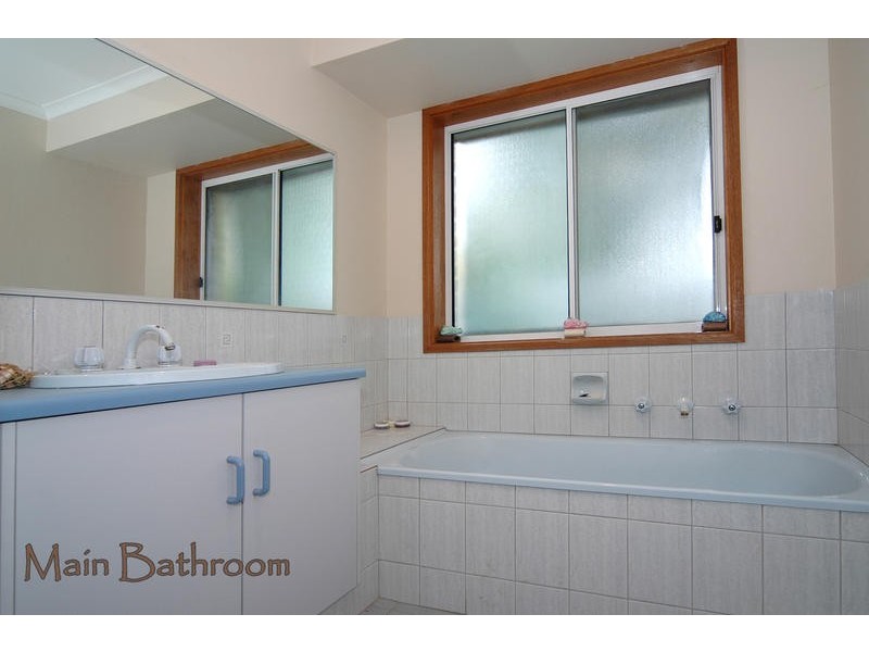 2 Winston Avenue, Paralowie SA 5108