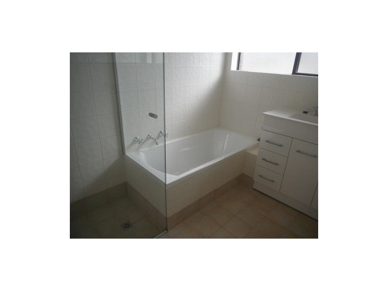 1/11 Avago Street, St Agnes SA 5097