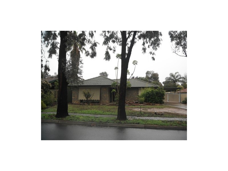 69 Canterbury Drive, Salisbury Heights SA 5109