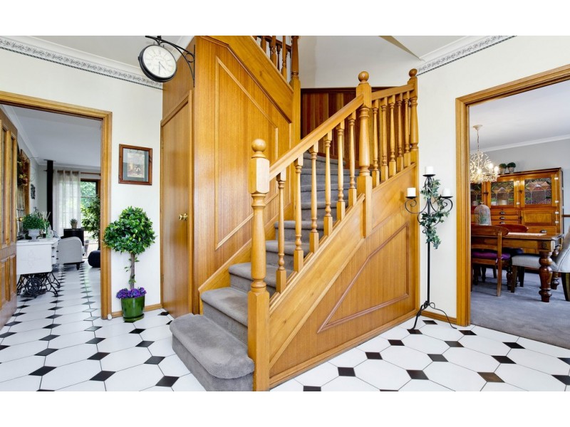 23 Grasslands Court, Wynn Vale SA 5127