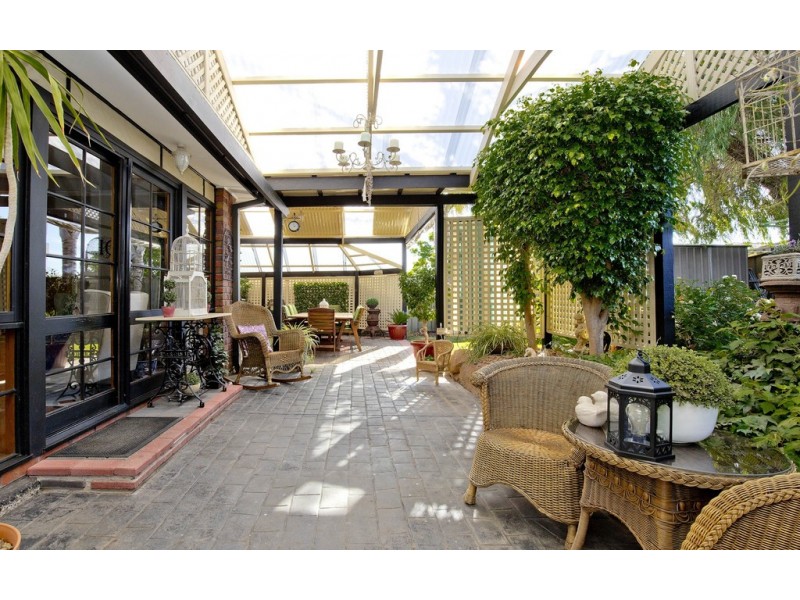 23 Grasslands Court, Wynn Vale SA 5127