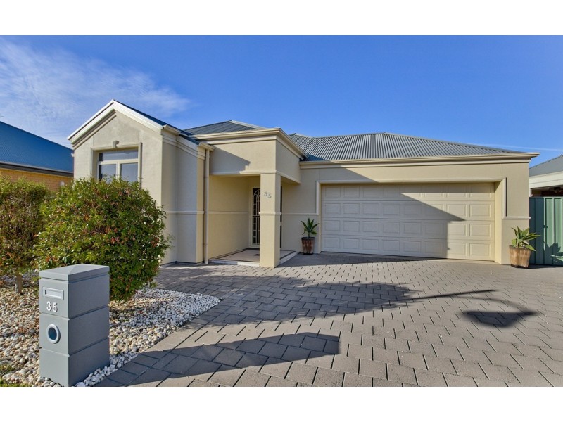 35 Newland Way, Mawson Lakes SA 5095