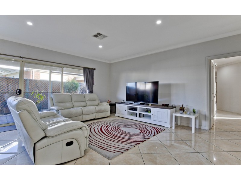 35 Newland Way, Mawson Lakes SA 5095