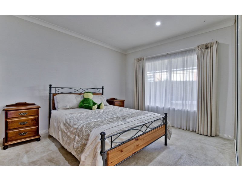 35 Newland Way, Mawson Lakes SA 5095