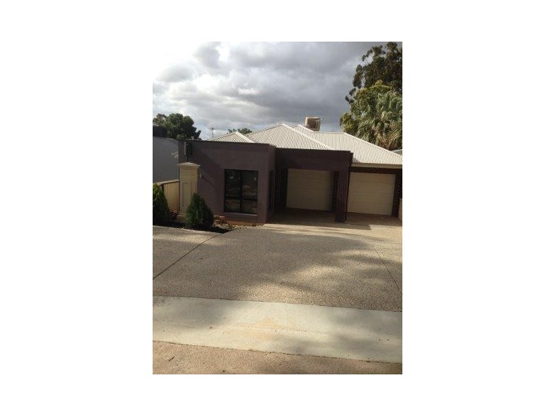 40 Wynn Vale Drive, Gulfview Heights SA 5096