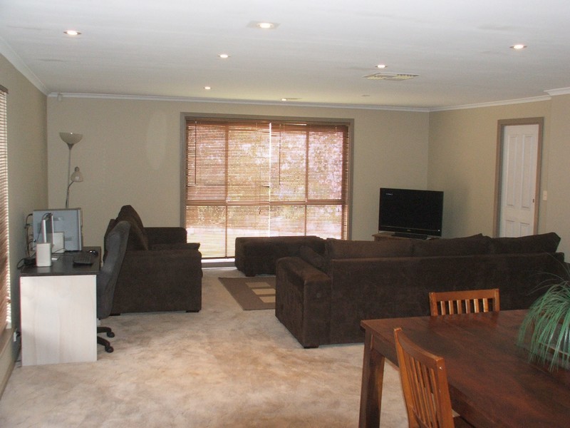 2 Cameron Court, Redwood Park SA 5097