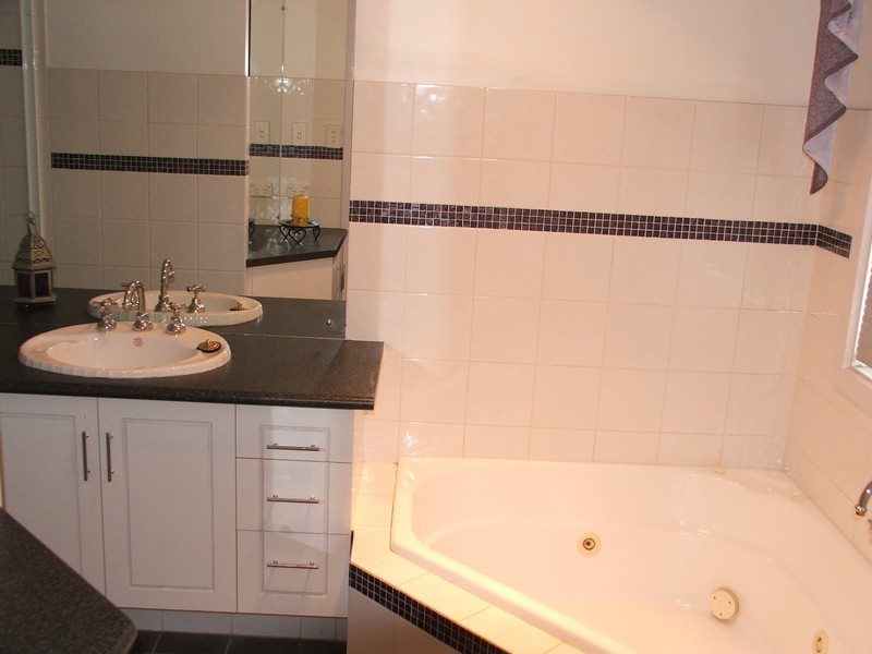 2 Cameron Court, Redwood Park SA 5097