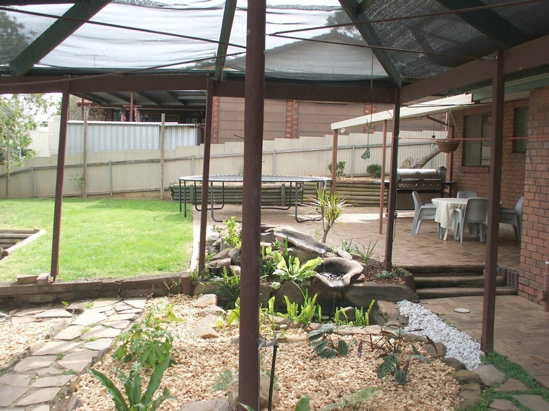 2 Cameron Court, Redwood Park SA 5097