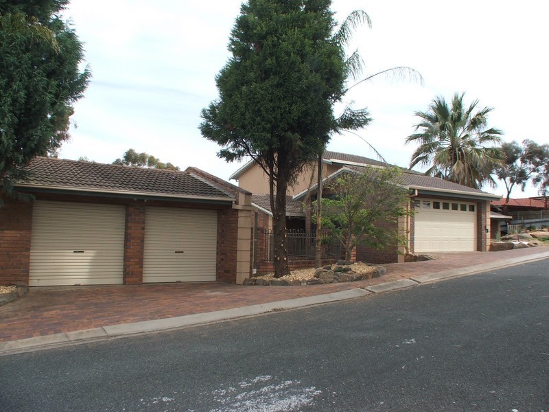 2 Cameron Court, Redwood Park SA 5097